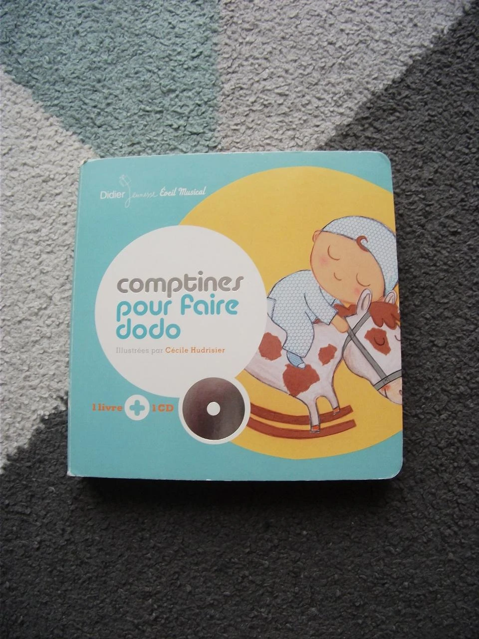 Livre CD cartonné comptines pour faire dodo
